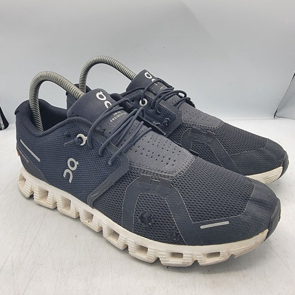 On Cloud 5 Womens 8 Black Shoes Athletic Outdoors Walking Lightweight Running